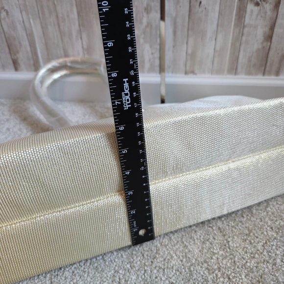 Michael Kors Tote Bag Gold with Matching Cosmetic Bag - Picture 9 of 12